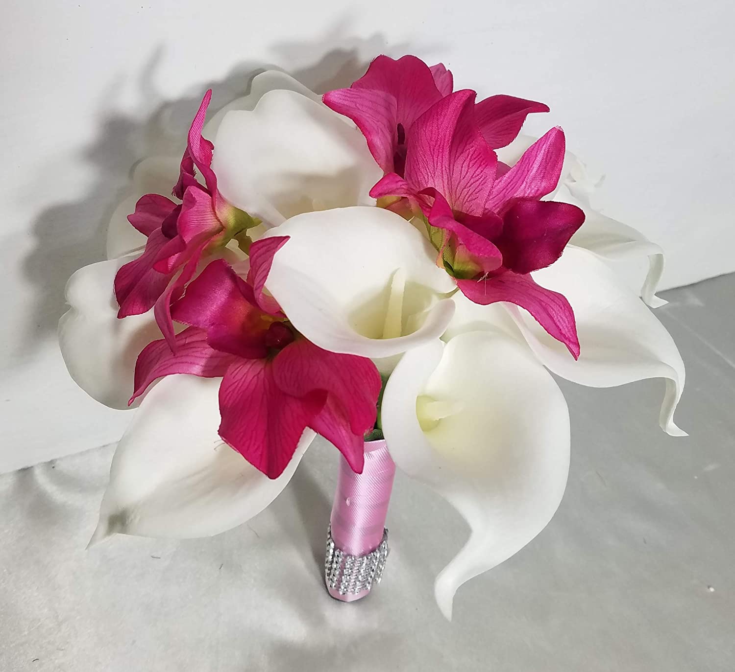 24 Lovely Orchid Bridal Bouquets For Your Wedding