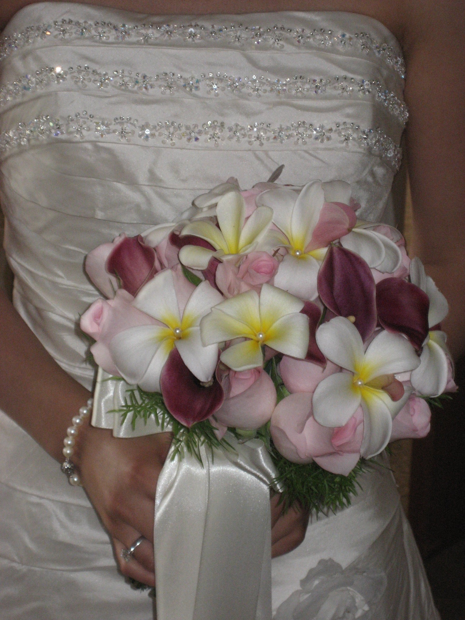 Wedding Bouquet Jewelry - Add Sparkle and Shine To Your Bouquet